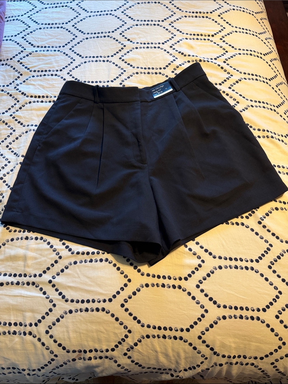Abercrombie & Fitch Black High-Waist Tailored Women's Shorts